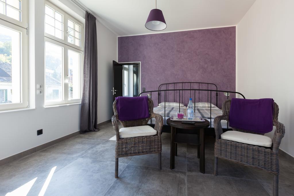 Guesthouse Altes Rathaus Rüdesheim am Rhein Pokoj fotografie
